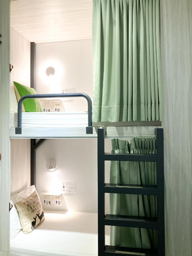 4Plus Hostel Taipei Bagian luar foto