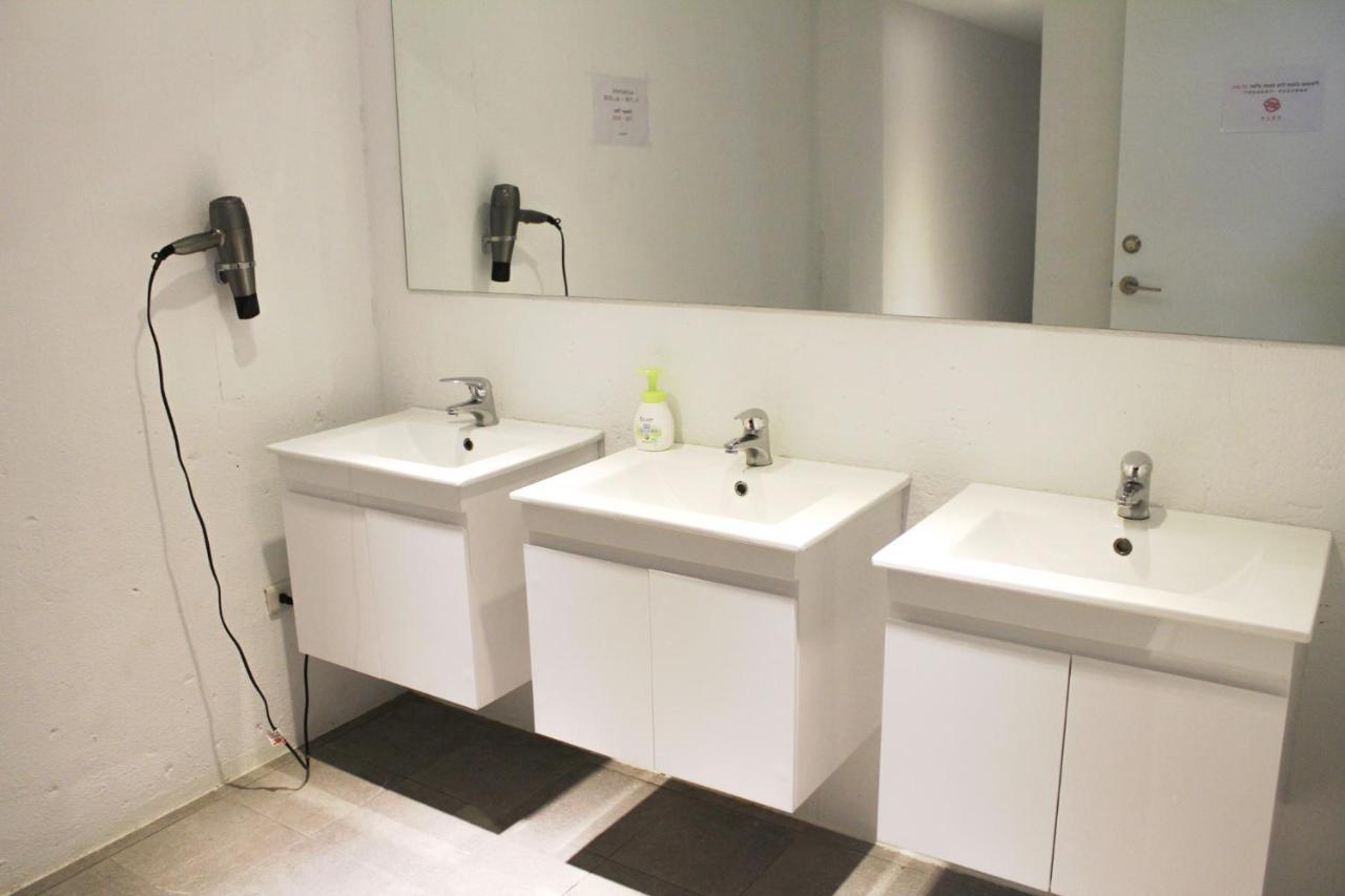4Plus Hostel Taipei Bagian luar foto